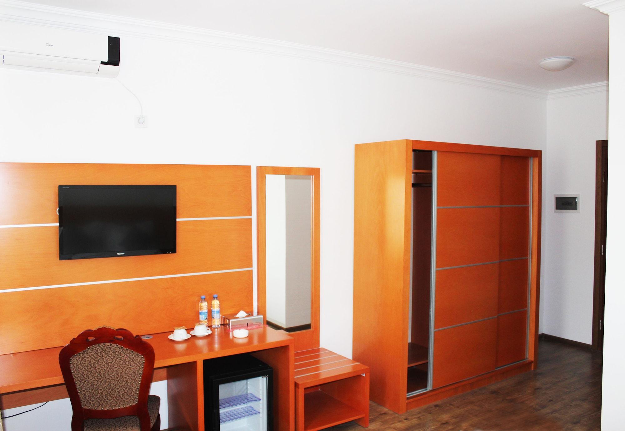 Dormitory Hualing Tbilisi Exterior photo
